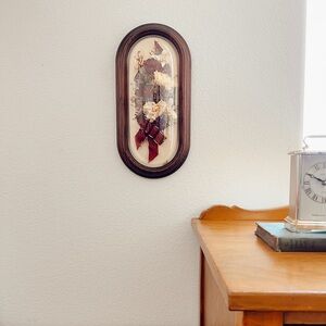 Vintage Dried Flowers Framed Oval Curved Glass Wall Decor 5"x12"